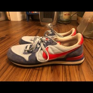 Women’s internationalists Nike iced blue shoes